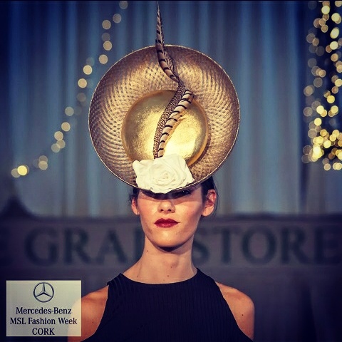 medium gold windowpane saucer