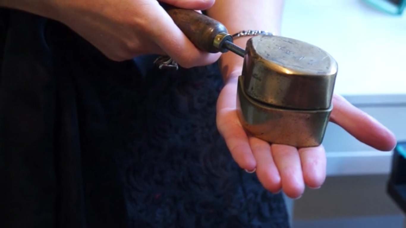 aoife-kirwan-millinery-studio-10